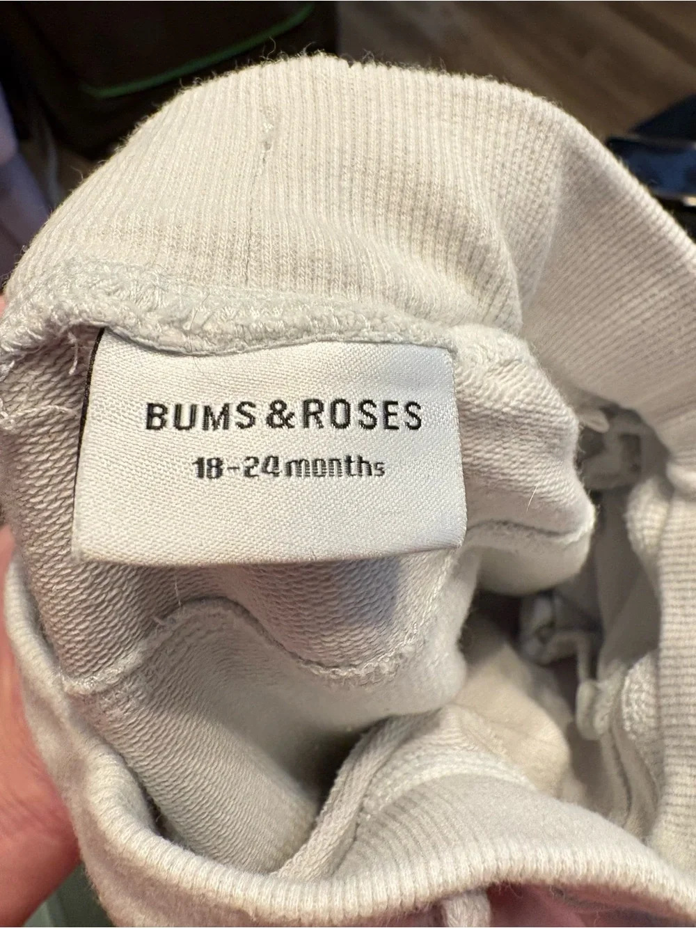 Bums and Roses comfortable cream